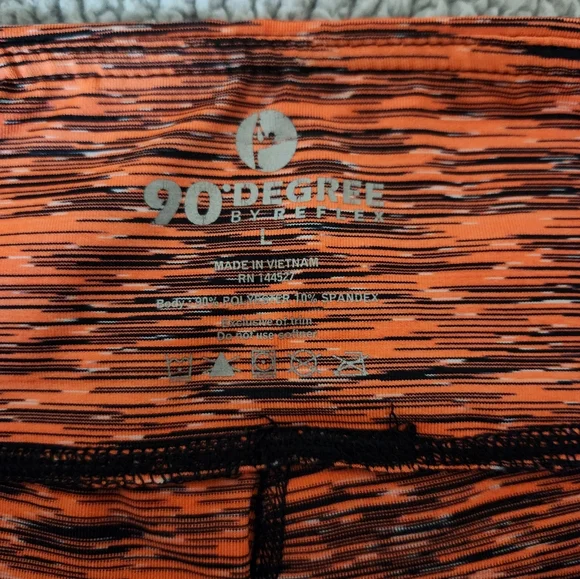 Victoria Sport Sports Bra With A Bonus Pair Of Leggings - Picture 5 of 5